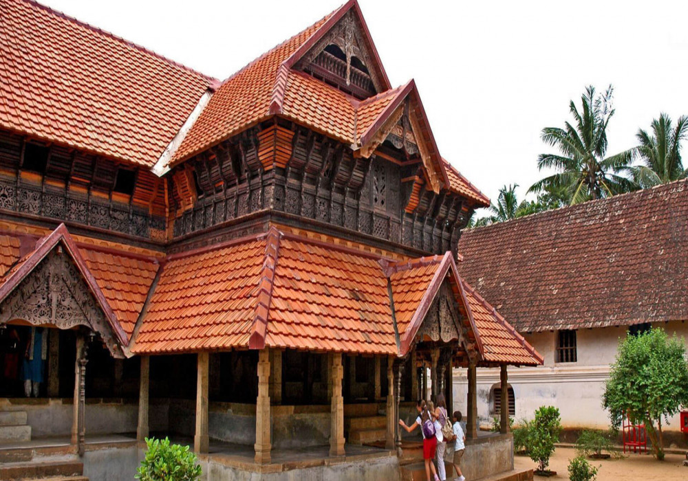 Thiruvananthapuram : History, Sightseeing, How To Reach & Best Time To ...